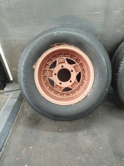 Predám sadu al.diskov.5x139.7 R15 225/60 R15 5mm - 3