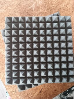 Predám akustické panely 50x50x4cm - 3