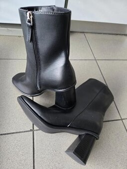 Čierne čižmy vel.39 - 3