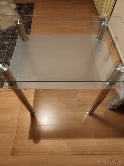 Jedálenský stôl. - 3