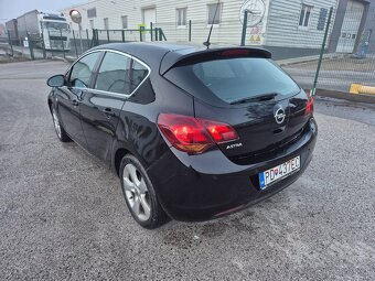 Astra J 2010 1.6 benzin pojazdne - 3