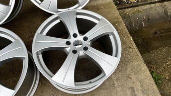 Ekektróny 5x120 r20 - 3