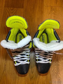 Hokejové korčule - 3