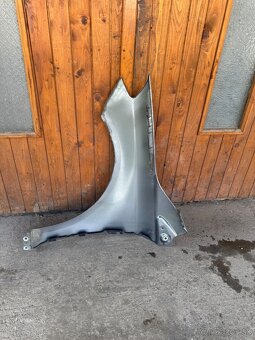 Mercedes B klassa w246 2011- pravý blatník - 3