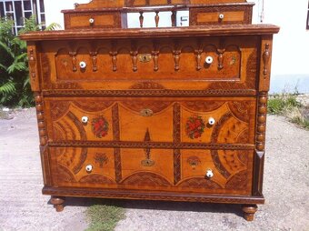 Predám dve starožitné komody - 3