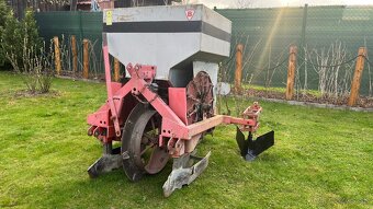 Sadzač zemiakov - 3