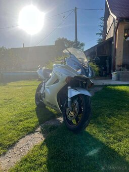 Honda vfr 800 v-tec - 3