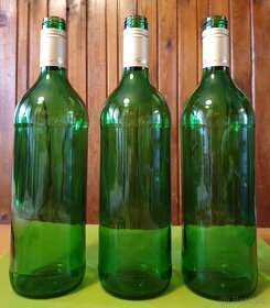 Zelene 1 litrove flase, etikety, zatky, stuple - 3