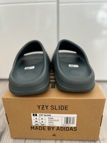 Adidas Yeezy slides, Slate Marine, 39 - 3