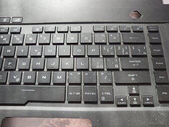 Asus Zephyrus S vrchny diel s rgb klavesnicou 100e - 3