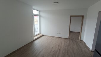 Úplny nový 2i byt na prenájom - 3