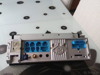 Auto radio - 3