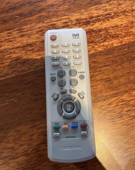 Digitálny satelitný prijímač Samsung DSB-B350V - 3