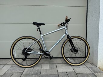 Novy pansky Marin Kentfield 2 28 bicykel, chrómová/modrá - 3