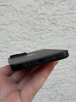 Apple iPhone 15 128GB Čierny - 3