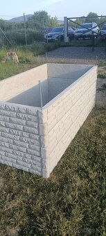 Betónový vyvýšený záhon - 3