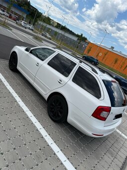 ŠKODA Octavia Combi 2.0 TDI Exclusive rok 2010 - 3