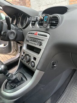 Peugeot 308 - 3