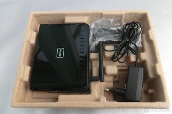 Router D-Link DIR-600 . - 3