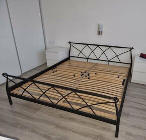 Industriálny kovový rám postele 180 x 200 cm - 3