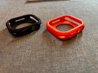 Kryt Apple watch 10 46mm black&orange nové - 3