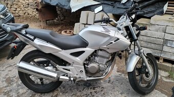 HONDA CBF 250 - 3