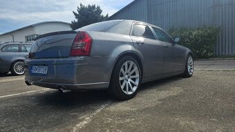 Chrysler 300c SRT8 6.1 V8 320kW - 3