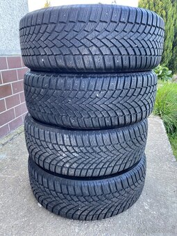 Bridgestone Blizzak 195/55/R16 - 3