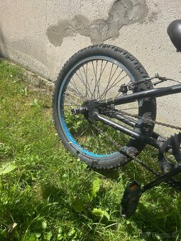 BMX bicykel – 360° riadidlá, pegy, pojazdný (kozmetické chyb - 3