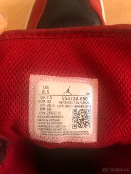 Nike Air Jordan 1 Mid Reverse Bred - 3
