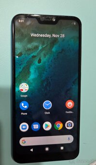 Predám Xiaomi Mi A2 Lite - 64GB - 3