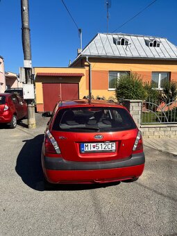 Kia Rio - 3