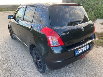Predám auto Suzuki Swift 1.3 DDIS - 3