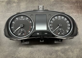 Škoda Fabia 2 maxidot budíky - 3