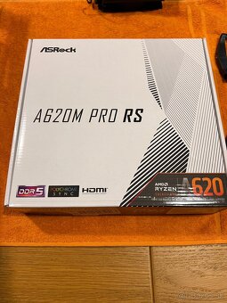 rezervovaná ASROCK AM5 DDR5 3x m.2 mATX A620M PRO RS - 3