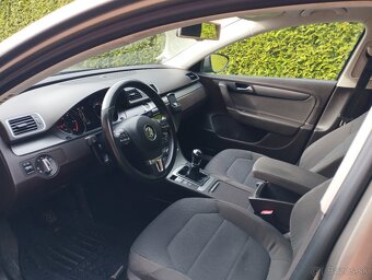 Volkswagen Passat - 3