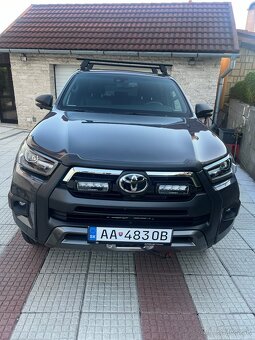 predam novu Toyota Hilux - 3