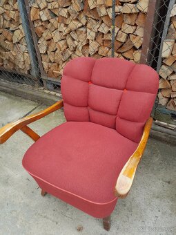 Predám pekné červené kreslá - 3