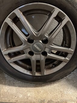 Zimné penumatiky 185 65 r15 - 3