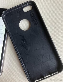 Predám iPhone SE 2018 32 GB - 3