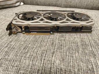 EVGA GTX 1080 ti - 3