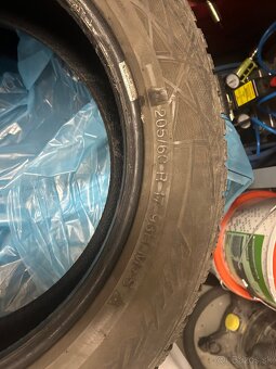 Zimné pneu 205/60 R17 - 3