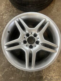 Mercedes w211 e55 amg disky r18 - 3