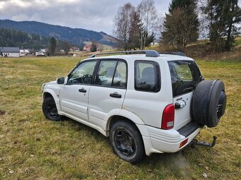 Suzuki Grand Vitara 2.0i - 3