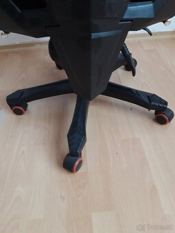 hráčska stolička Combat 3 - 3