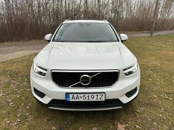Volvo XC40 B4 Momentum Pro A/T/8 - 3