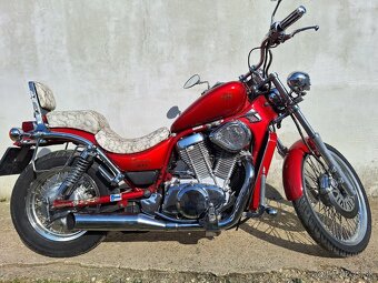 Suzuki Intruder VS800 - 3