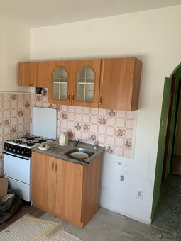 REZERVOVANÉ =  1 - izbový byt v Trnave na Nerudovej ulici - 3