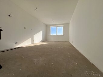 EXKLUZÍVNY 3-IZBOVÝ MEZONET, STARÁ ĽUBOVŇA, POPRADSKÁ ULICA - 3