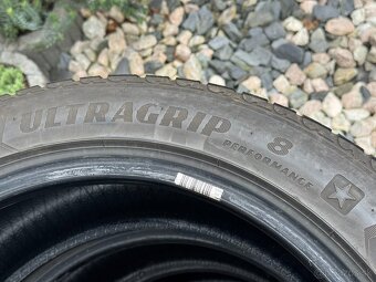 245/45 R18 - 3